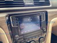 Volkswagen Passat 2018 4p V6/3.6 DSG 2018 Volkswagen Passat Ingreso Interiores 11