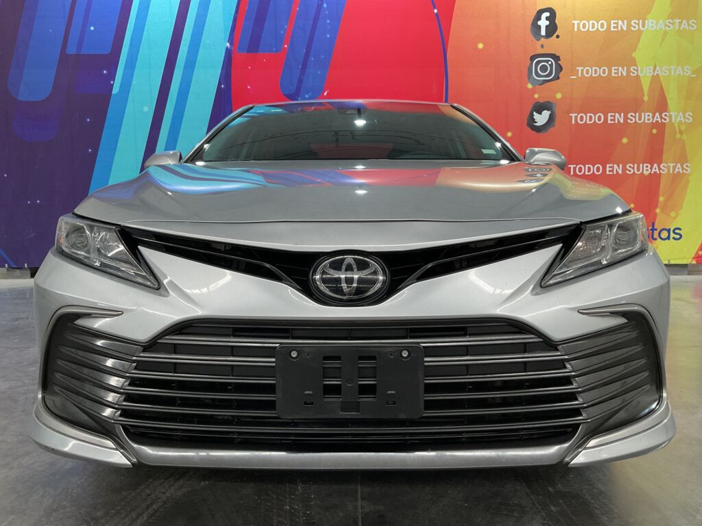 Toyota Camry 2023 4p LE L4/2.5 Aut 2023 Toyota Camry Venta Exteriores 2