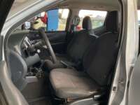 Nissan NP300 Doble Cabina 2019 4p S L4/2.5 Man A/A Paq. Seg. 2019 Nissan NP300 Doble Cabina Venta Interiores 14