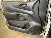 Nissan NP300 Doble Cabina 2019 4p S L4/2.5 Man A/A 2019 Nissan NP300 Doble Cabina Venta Interiores 13