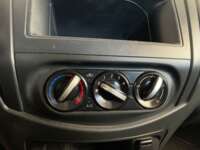 Nissan NP300 Doble Cabina 2019 4p S L4/2.5 Man A/A 2019 Nissan NP300 Doble Cabina Venta Interiores 7