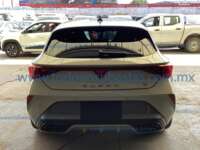 Cupra León  2025 5p Piel L4/2.0/T/300 DSG Línea Nueva 2025 Cupra León  Ingreso Exteriores 5