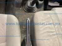 Nissan NP300 Doble Cabina 2019 4p S L4/2.5 Man A/A 2019 Nissan NP300 Doble Cabina Ingreso Interiores 12