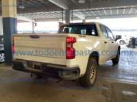 Chevrolet Silverado 2500 2020 4p WT Doble Cabina 4x4 V6/4.3 Aut IMG_2165