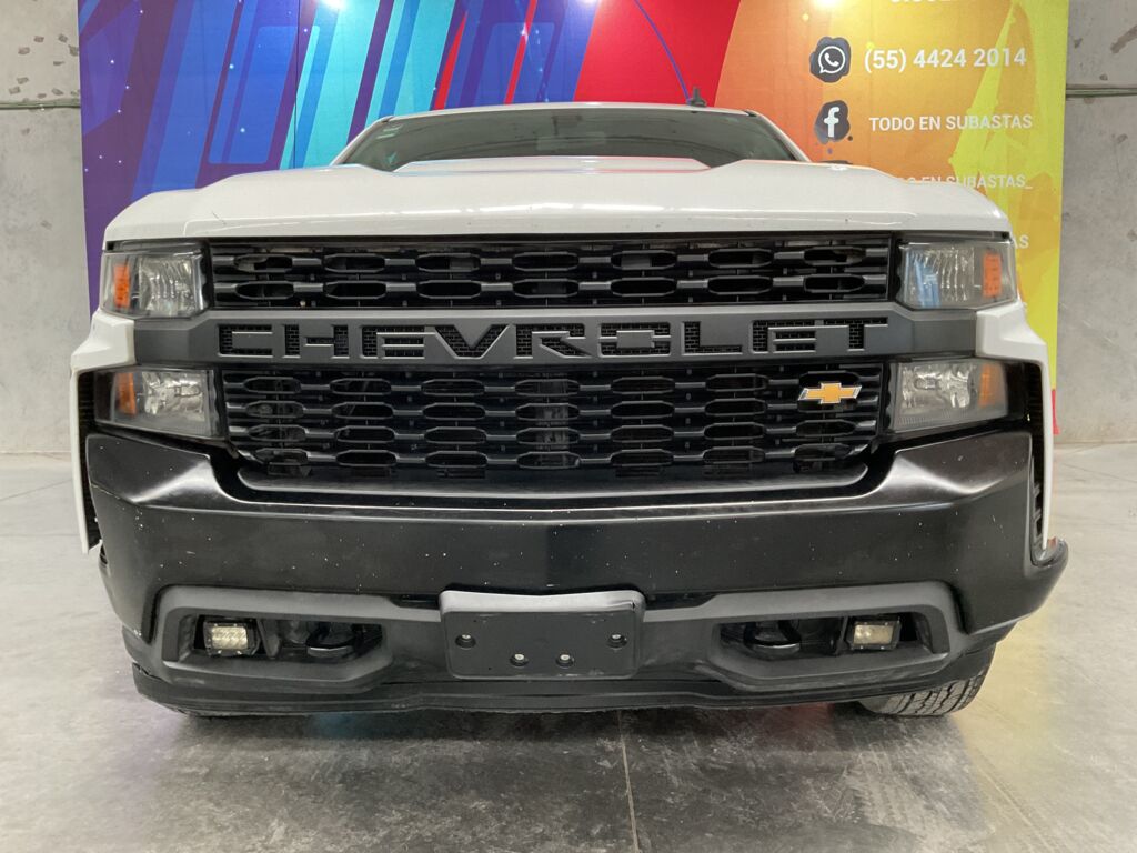 Chevrolet Silverado 2020 4p WT Doble Cabina 4x4 V6/4.3 Aut 2020 Chevrolet Silverado Venta Exteriores 2