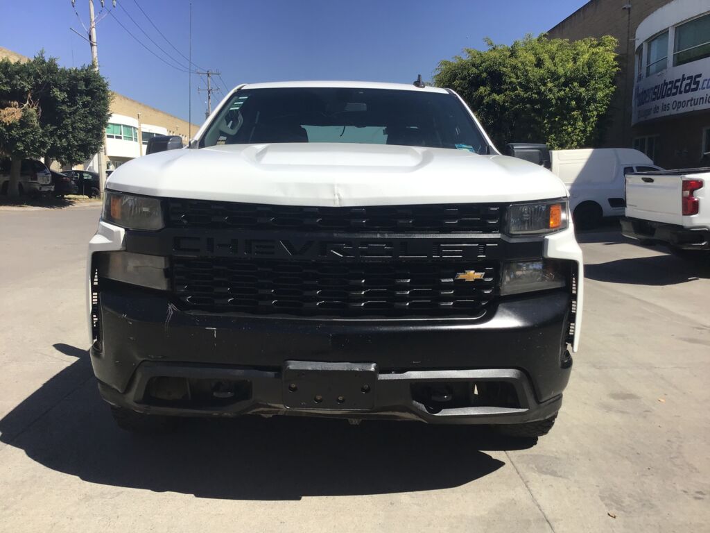 Chevrolet Silverado 2020 4p WT Doble Cabina 4x4 V6/4.3 Aut 2020 Chevrolet Silverado Venta Exteriores 2