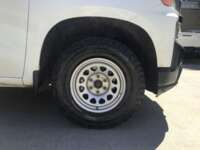 Chevrolet Silverado 2020 4p WT Doble Cabina 4x4 V6/4.3 Aut 2020 Chevrolet Silverado Venta Llantas 1