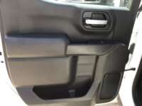 Chevrolet Silverado 2021 4p WT Doble Cabina 4X4 V6/4.3 Aut  2021 Chevrolet Silverado Venta Interiores 13