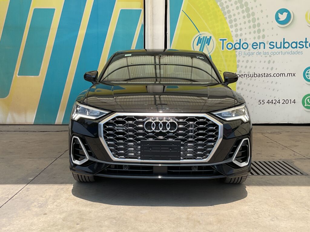 Audi Q3 2024 5p 35 S Line L4/1.4/T S-Tronic 2024 Audi Q3 Venta Exteriores 2