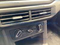 Volkswagen Polo 2024 5p Track L4/1.6 Man 2024 Volkswagen Polo Ingreso Interiores 9