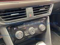 Volkswagen Taos 2023 5p Highline L4/1.4/T Tiptronic 2023 Volkswagen Taos Ingreso Interiores 12