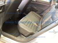 Volkswagen Taos 2023 5p Highline L4/1.4/T Tiptronic 2023 Volkswagen Taos Ingreso Interiores 18