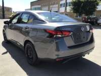 Nissan Versa 2020 4p Sense L4/1.6 CVT Línea Nueva 2020 Nissan Versa Venta Exteriores 7