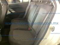 Volkswagen T-Cross 2022 5p Trendline L4/1.6 Tiptronic 2022 Volkswagen T-Cross Ingreso Interiores 20