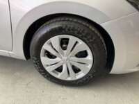 Nissan Versa 2020  2020 Nissan Versa Venta Llantas 10