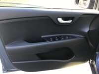 Kia Rio 2021 4p Sedán LX L4/1.6 Man    2021 Kia Rio Venta Interiores 13