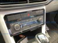 Volkswagen T-Cross 2021 5p Highline L4/1.6 Tiptronic 2021 Volkswagen T-Cross Ingreso Interiores 13