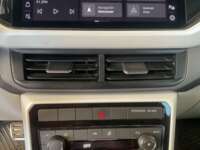 Volkswagen T-Cross 2021 5p Highline L4/1.6 Tiptronic 2021 Volkswagen T-Cross Venta Interiores 9