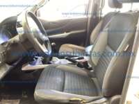 Nissan NP300 Frontier 2021 4p Diesel L4/2.5/T 4x4 Man 2021 Nissan NP300 Frontier Ingreso Interiores 1