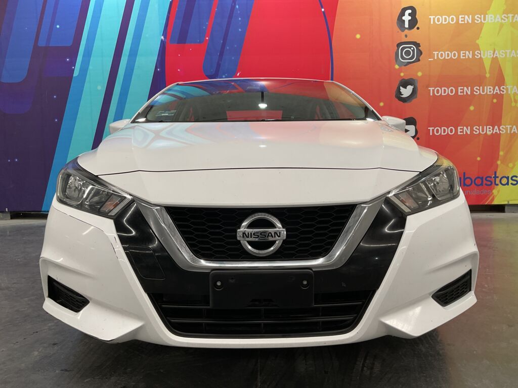 Nissan Versa 2020 4p Sense L4/1.6 CVT Línea Nueva 2020 Nissan Versa Venta Exteriores 2