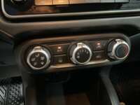 Nissan Versa 2020 4p Sense L4/1.6 CVT Línea Nueva 2020 Nissan Versa Venta Interiores 8