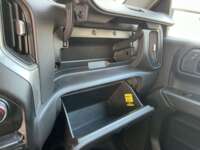 Chevrolet Silverado 2021 4p WT Doble Cabina 4X4 V6/4.3 Aut  2021 Chevrolet Silverado Venta Interiores 13