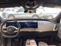 BMW iX 2024 5p xDrive 40 EV 76.6 kWh 2024 BMW iX Ingreso Interiores 18