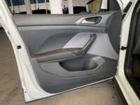 Volkswagen T-Cross 2022 5p Trendline L3/1.0/T Aut 2022 Volkswagen T-Cross Venta Interiores 17