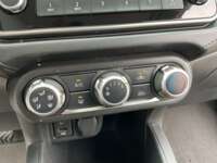 Nissan Versa 2021 4p Sense L4/1.6 CVT 2021 Nissan Versa Venta Interiores 8