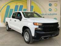 Chevrolet Silverado 2020 4p WT Doble Cabina 4x4 V6/4.3 Aut 2020 Chevrolet Silverado Venta Exteriores 3