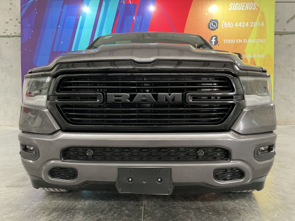 Ram 1500 2022 4p Laramie Sport Crew Cab V8/5.7 Aut 4x4 MHEV 2022 Ram 1500 Venta Exteriores 2