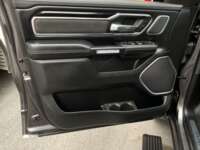 Ram 1500 2022 4p Laramie Sport Crew Cab V8/5.7 Aut 4x4 MHEV 2022 Ram 1500 Venta Interiores 14