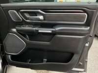 Ram 1500 2022 4p Laramie Sport Crew Cab V8/5.7 Aut 4x4 MHEV 2022 Ram 1500 Venta Interiores 16