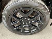 Ram 1500 2022 4p Laramie Sport Crew Cab V8/5.7 Aut 4x4 MHEV 2022 Ram 1500 Venta Llantas 1