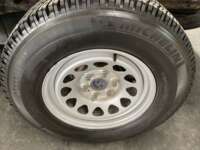 Chevrolet Silverado 1500 2020 4p WT Doble Cabina V6/4.3 Aut 4x4 2020 Chevrolet Silverado 1500 Venta Llantas 4