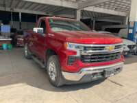 Chevrolet Cheyenne 2024 2p LT Cabina Regular V8/5.3 Aut 4X4 IMG_7333