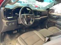 Chevrolet Cheyenne 2024 2p LT Cabina Regular V8/5.3 Aut 4X4 IMG_7341