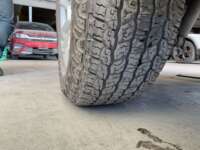 Chevrolet Cheyenne 2024 2p LT Cabina Regular V8/5.3 Aut 4X4 2024 Chevrolet Silverado Ingreso Llantas 5