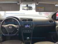 Volkswagen Vento 2018 4p Highline L4/1.6 Man 2018 Volkswagen Vento Ingreso Interiores 18