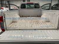 Nissan NP300 Pick Up 2022 2p L4/2.5 Man A/C IMG_5808