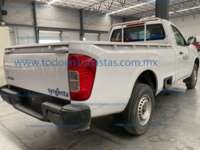 Nissan NP300 Pick Up 2022 2p L4/2.5 Man A/C 2022 Nissan NP300 Pick Up Ingreso Exteriores 5