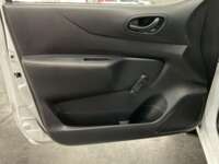 Nissan NP300 Pick Up 2022 2p L4/2.5 Man A/C 2022 Nissan NP300 Pick Up Venta Interiores 12