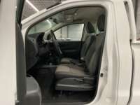 Nissan NP300 Pick Up 2022 2p L4/2.5 Man A/C 2022 Nissan NP300 Pick Up Venta Interiores 13