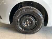 Nissan March 2023 5p Sense L4/1.6 Aut 2023 Nissan March Venta Llantas 1