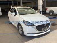 Mazda 2 2021 4p Sedán i L4/1.5 Aut IMG_1330