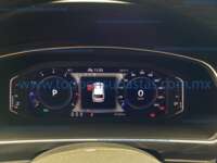 Volkswagen Tiguan 2023 5p R-Line L4/1.4/T DSG 2023 Volkswagen Tiguan Ingreso Interiores 3