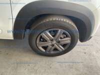 Renault Kwid 2023 5p Intens  L3/1.0 Man Línea Nueva IMG_8446