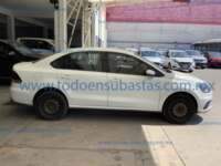 Volkswagen Vento 2020 4p Startline L4/1.6 Man IMG_5550