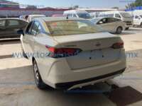 Nissan Versa 2021 4p Sense L4/1.6 CVT IMG_1433