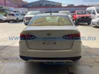 Nissan Versa 2021 4p Sense L4/1.6 CVT IMG_1388